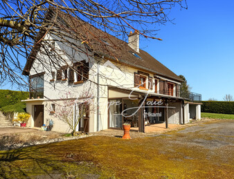 Maison 6 pièces de 200 m2 à Pont sur Yonne (89140)