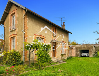 Maison 4 pièces de 97 m2 à Aix en Othe (10160)
