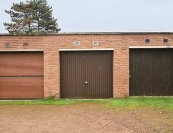 Ronchin hyper centre garage en location