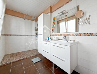 Maison 4 pièces de 75 m2 à Sens 89100