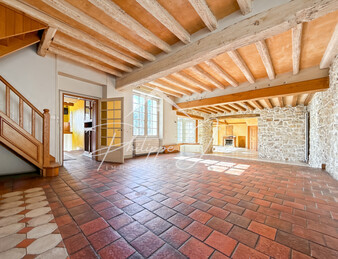 Maison 7 pièces de 205 m2 secteur Pont sur Yonne 89140