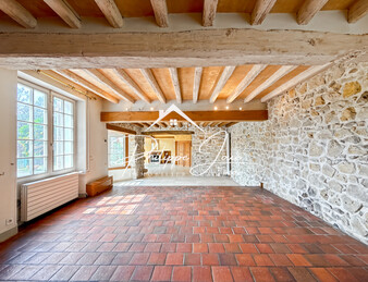 Maison 7 pièces de 205 m2 secteur Pont sur Yonne 89140