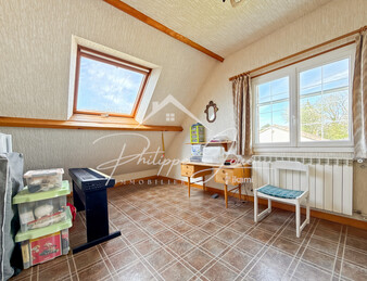 Maison 6 pièces de 125 m2 Secteur Saint-Valérien 89150