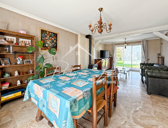 Maison 6 pièces de 125 m2 Secteur Saint-Valérien 89150