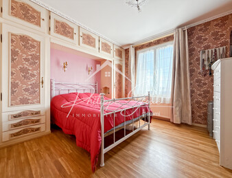 Maison 6 pièces de 125 m2 Secteur Saint-Valérien 89150