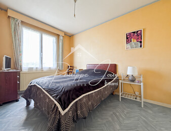 Maison 6 pièces de 125 m2 Secteur Saint-Valérien 89150