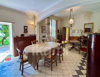 MAISON DE MAÎTRE- 250 m2- PISCINE- PARC