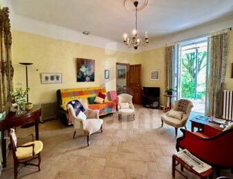 MAISON DE MAÎTRE- 250 m2- PISCINE- PARC