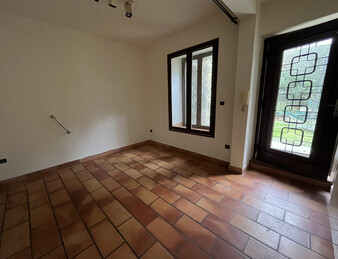 IMMEUBLE   à LIVRON