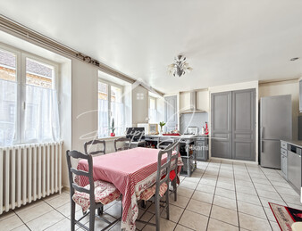 Maison 4 pièces 122 m2 à Villeneuve l'Archevêque 89190