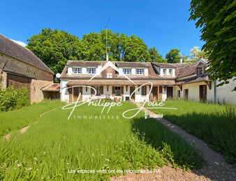 Maison 7 pièces de 165 m2 à Nailly 89100