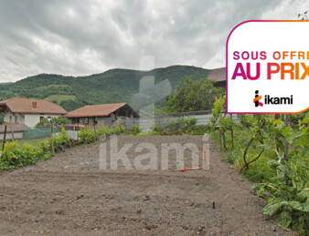 Maison à rénover avec beau terrain. Grand-Aigueblanche