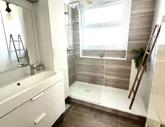 Très bel appartement T3/4 de 87 m2 avec grand balcon   Guilherand-Granges