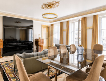 RARE À LA VENTE   APPARTEMENTS RUE WASHINGTON, PARIS 8e