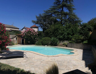 MONTELIMAR - Quartier St James - Maison ancienne (1880) avec jardin et piscine