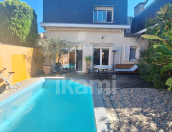 Maison contemporaine et lumineuse avec piscine privée   Quartier prisé de Caudéran