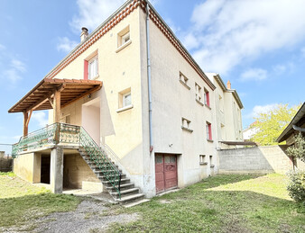 Maison avec dépendances à Châteauneuf de Galaure