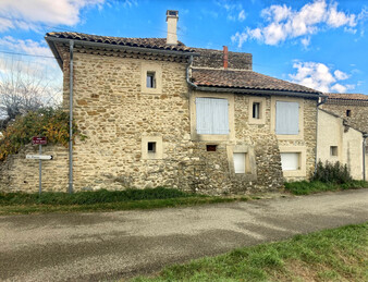 Maison en pierre rénovée