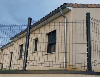 MAISON 125 m2 sur terrain de 590 m2 à CLERIEUX (26)