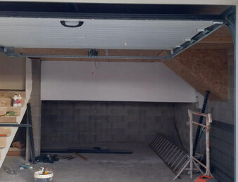 MAISON 125 m2 sur terrain de 590 m2 à CLERIEUX (26)