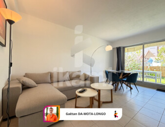 Appartement en rez-de-chaussée avec terrasse et joli jardin, proche port et plage