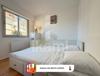 Appartement en rez-de-chaussée avec terrasse et joli jardin, proche port et plage