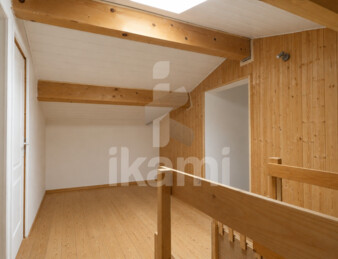 Maison 94 m2   5 chambres possibles   2 garages - Panneaux solaires