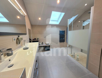 Maison contemporaine de 164 m2 avec piscine