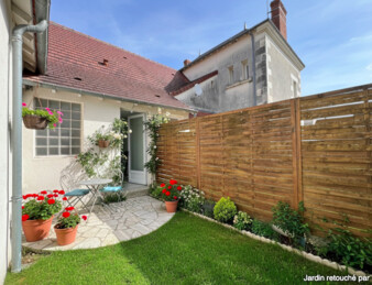 Maison 10 pièces 217 m² · à Meusnes · 217 m² · 175 000 €