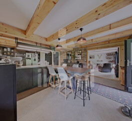 Chalet savoyard rénové avec vue panoramique   Charme, confort et nature au cœur du Beaufortain