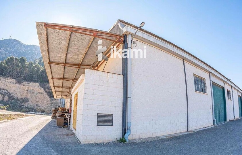Nave Industrial con gran parcela en ORIHUELA, ARNEVA-HURCHILLO