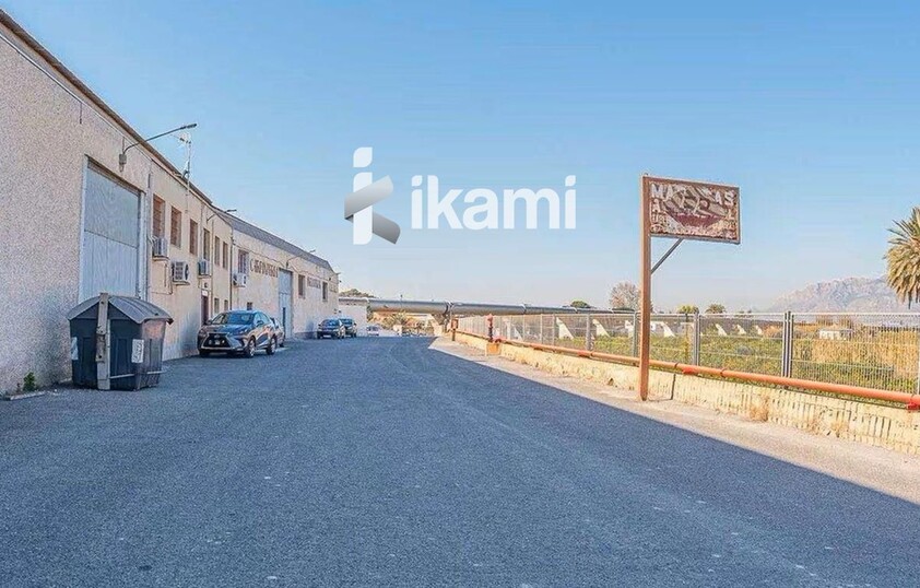 Nave Industrial con gran parcela en ORIHUELA, ARNEVA-HURCHILLO