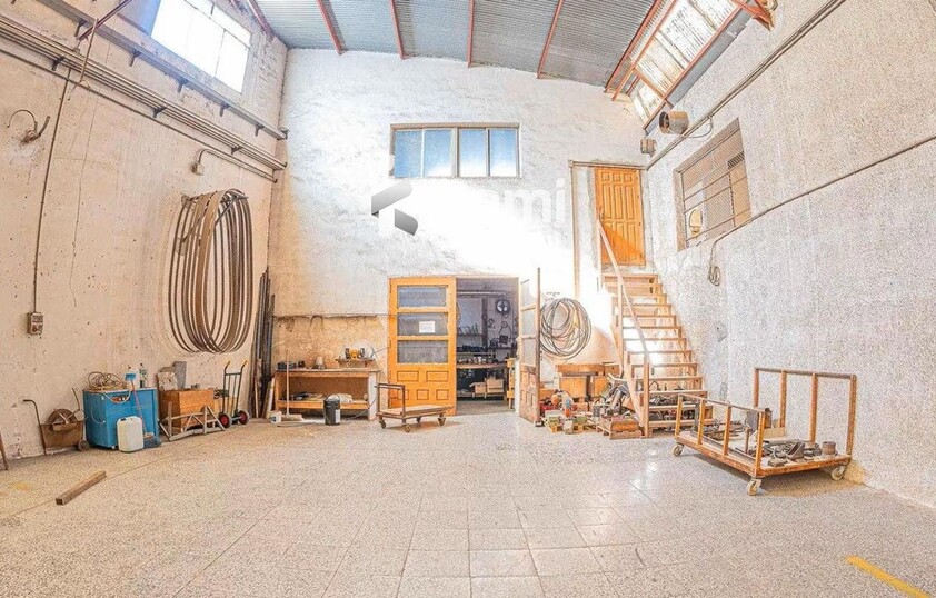 Nave Industrial con gran parcela en ORIHUELA, ARNEVA-HURCHILLO