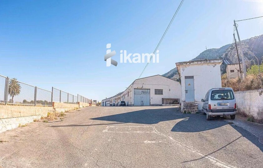Nave Industrial con gran parcela en ORIHUELA, ARNEVA-HURCHILLO