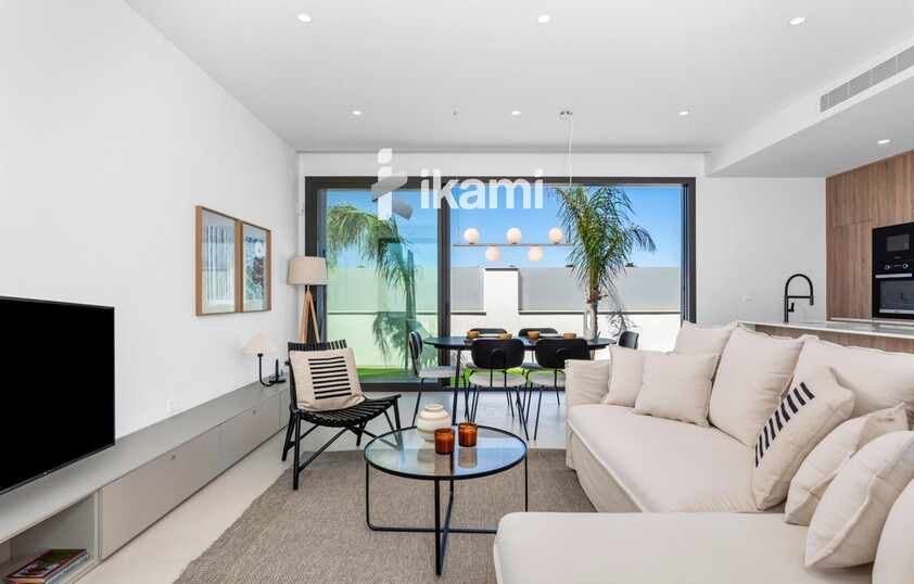 Exclusivo Chalet Independiente en Los Alcázares, junto a Serena Golf