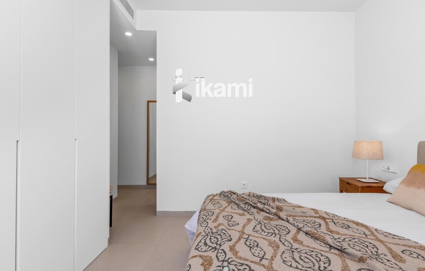 Exclusivo Chalet Independiente en Los Alcázares, junto a Serena Golf