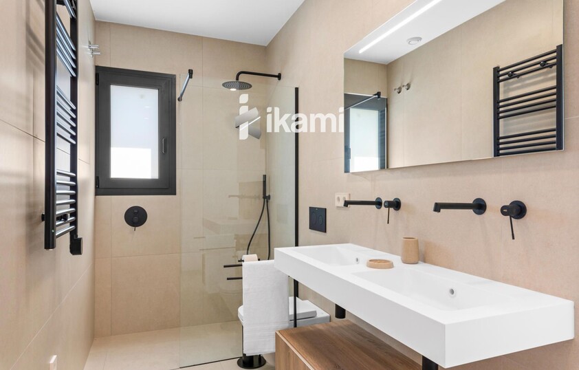 Exclusivo Chalet Independiente en Los Alcázares, junto a Serena Golf