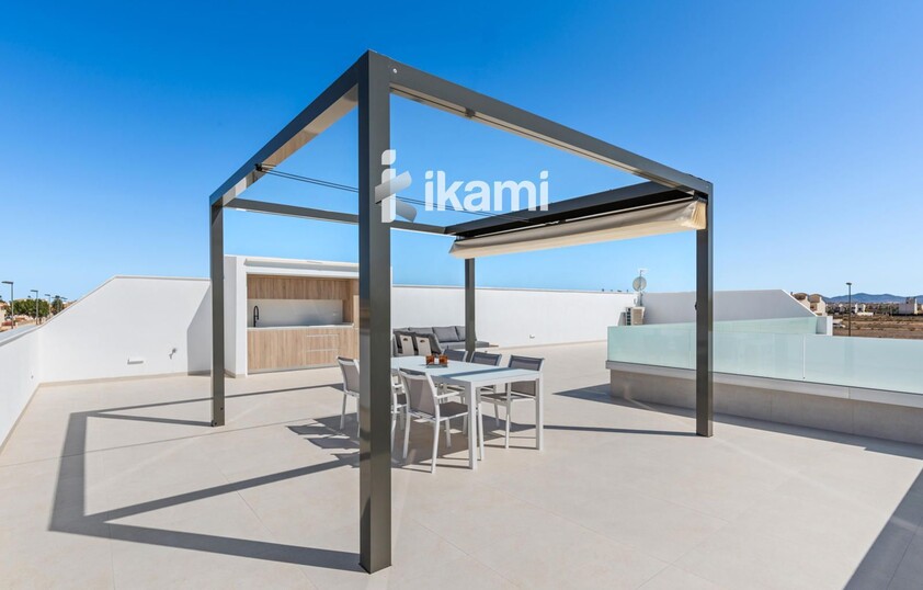 Exclusivo Chalet Independiente en Los Alcázares, junto a Serena Golf