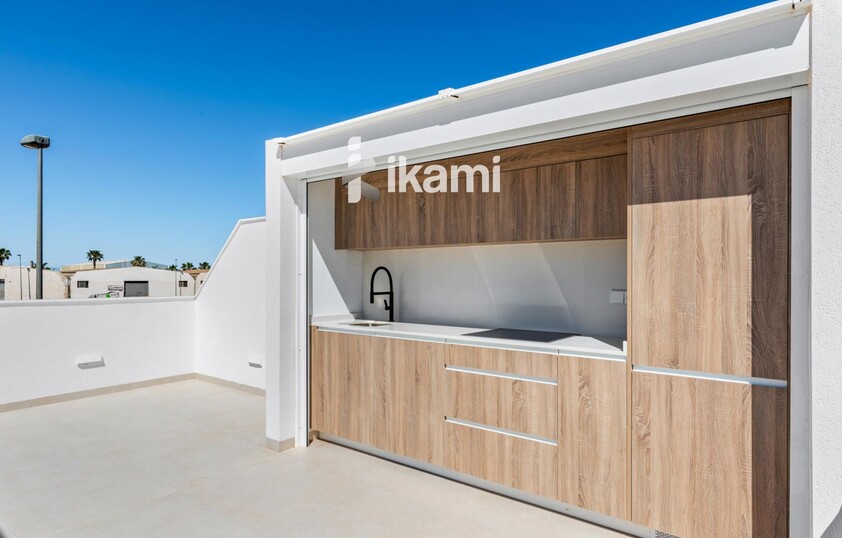 Exclusivo Chalet Independiente en Los Alcázares, junto a Serena Golf