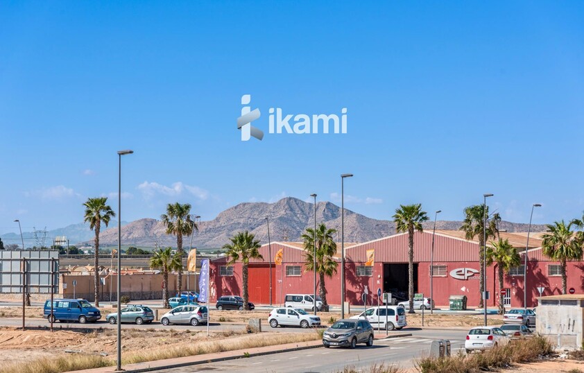 Exclusivo Chalet Independiente en Los Alcázares, junto a Serena Golf