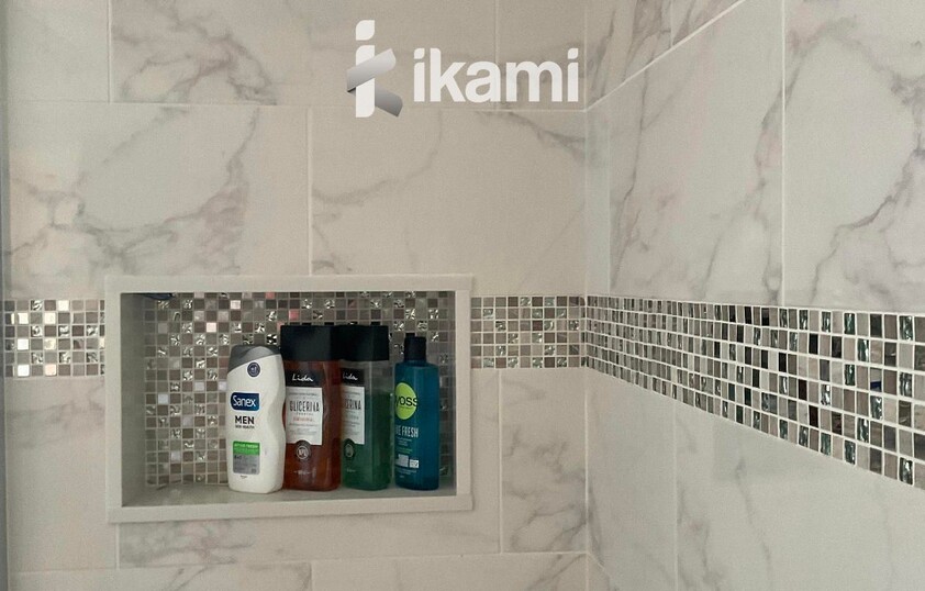 Casa de una planta con vistas increíbles al mar y la montaña