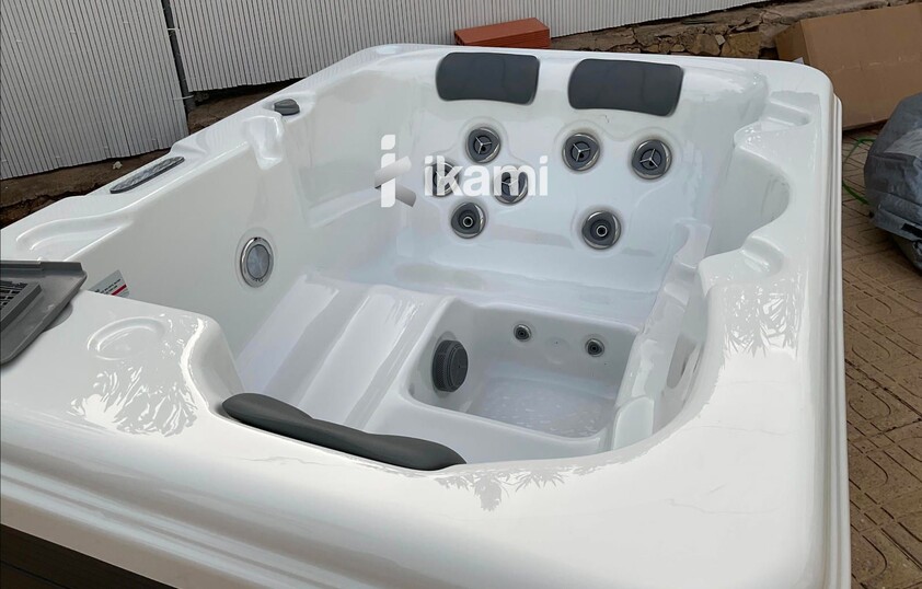 Casa de una planta con vistas increíbles al mar y la montaña