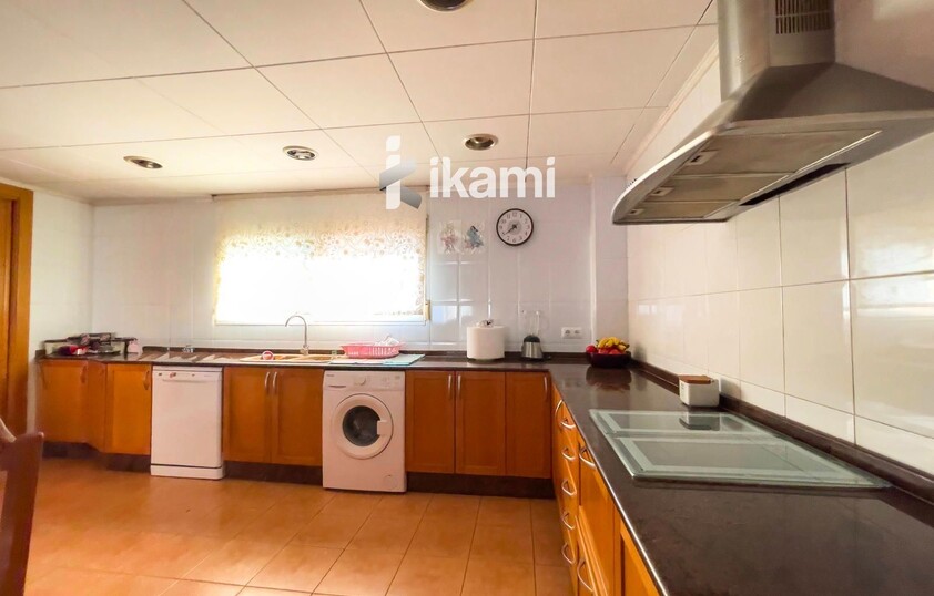 EXCLUSIVO CHALET EN NAQUERA CON INCREIBLES VISTAS Y PISCINA