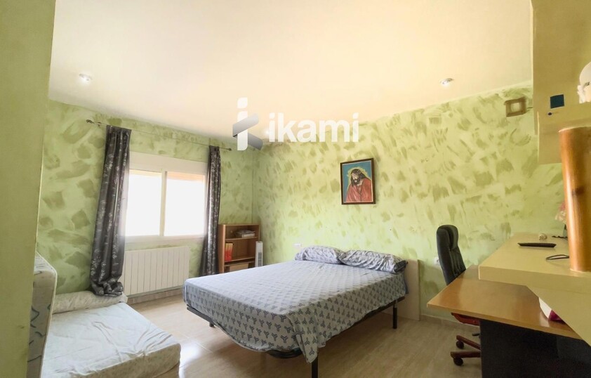 EXCLUSIVO CHALET EN NAQUERA CON INCREIBLES VISTAS Y PISCINA