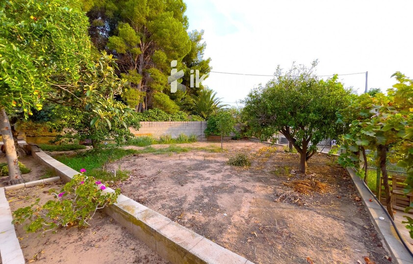 EXCLUSIVO CHALET EN NAQUERA CON INCREIBLES VISTAS Y PISCINA