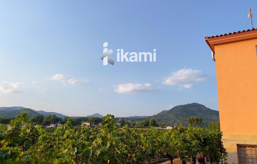 EXCLUSIVO CHALET EN NAQUERA CON INCREIBLES VISTAS Y PISCINA