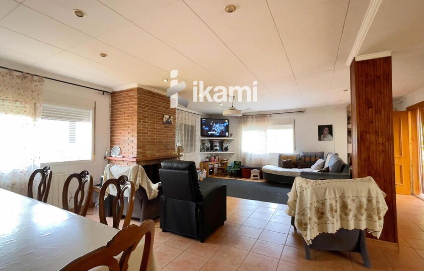 EXCLUSIVO CHALET EN NAQUERA CON INCREIBLES VISTAS Y PISCINA