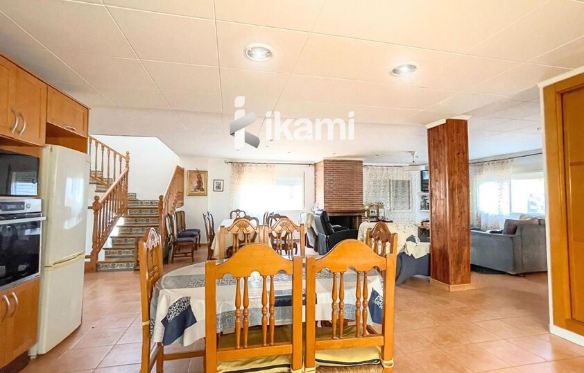 EXCLUSIVO CHALET EN NAQUERA CON INCREIBLES VISTAS Y PISCINA