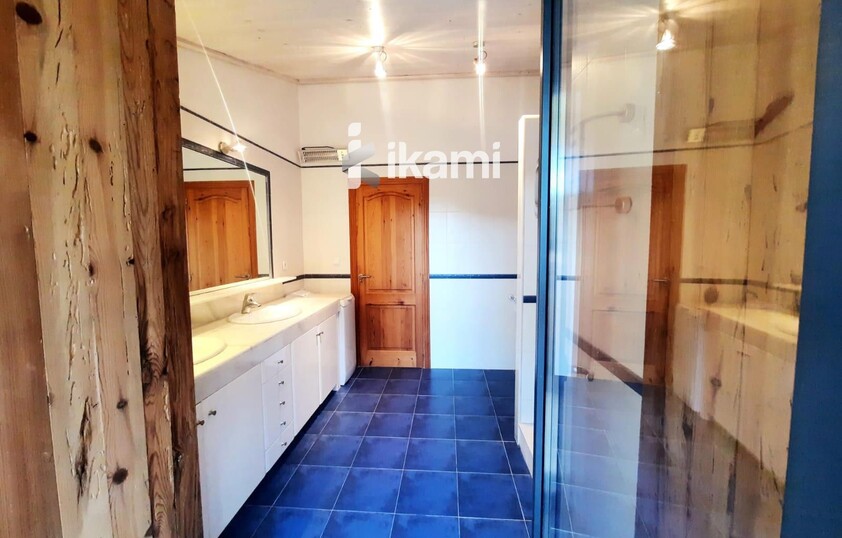 Propiedad con vistas abiertas para reformar a tu gusto o edificar