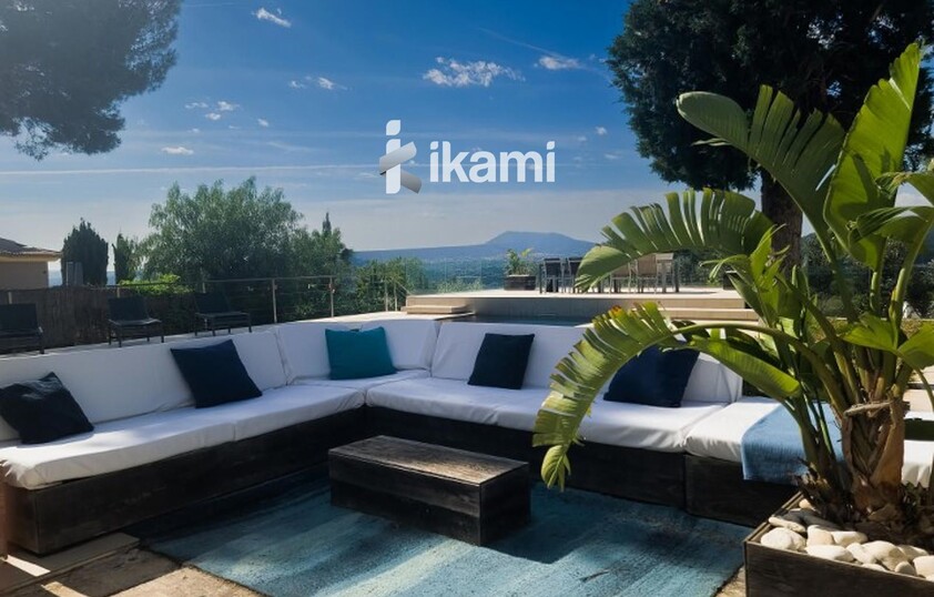 Propiedad con vistas abiertas para reformar a tu gusto o edificar